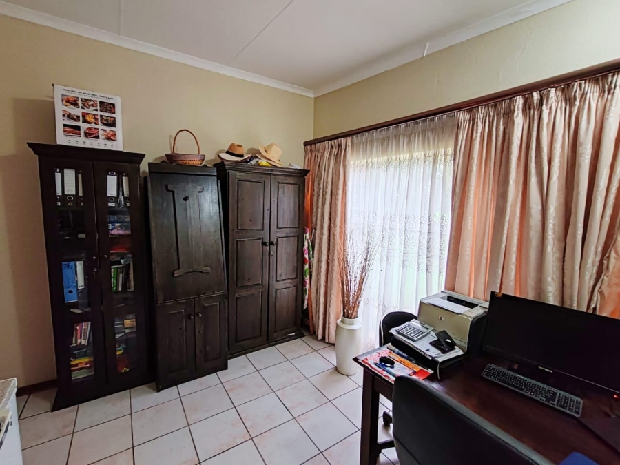 3 Bedroom Property for Sale in Dassie Rand North West
